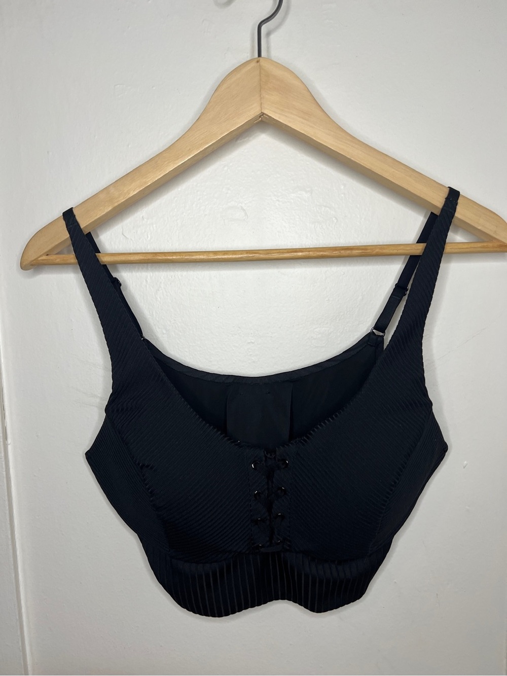 Victoria's Secret Black Ribbed Lace-Up Crop Bralette On Point
